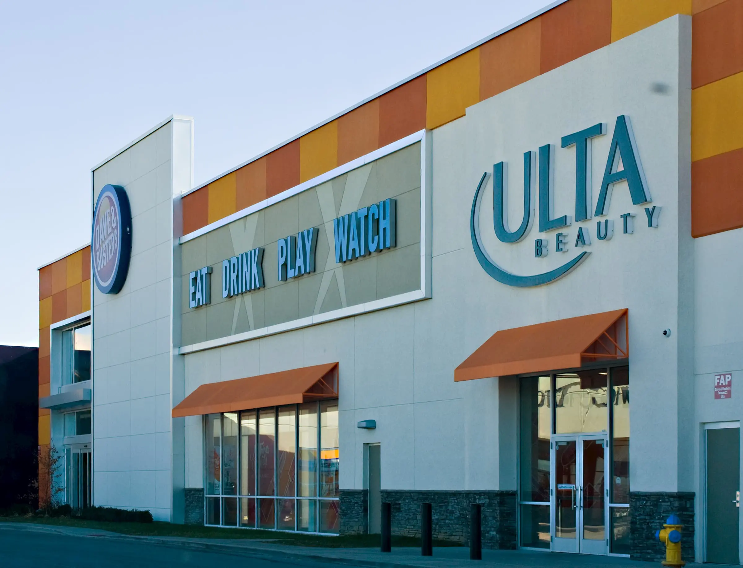 Commercial glass windows and doors