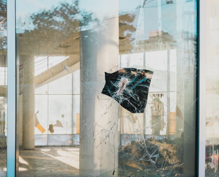 24Hour Emergency Glass Repair Service Stanley Schutlze & Co.