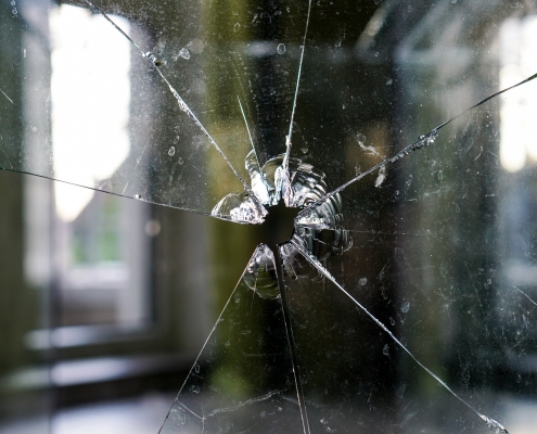 24-hour emergency commercial glass repair